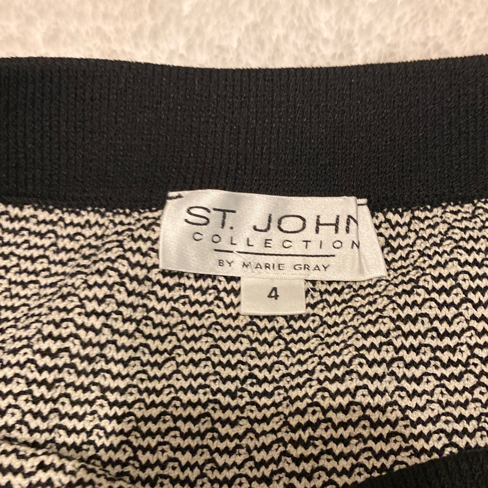 St. John Black and White Textured Pencil Skirt